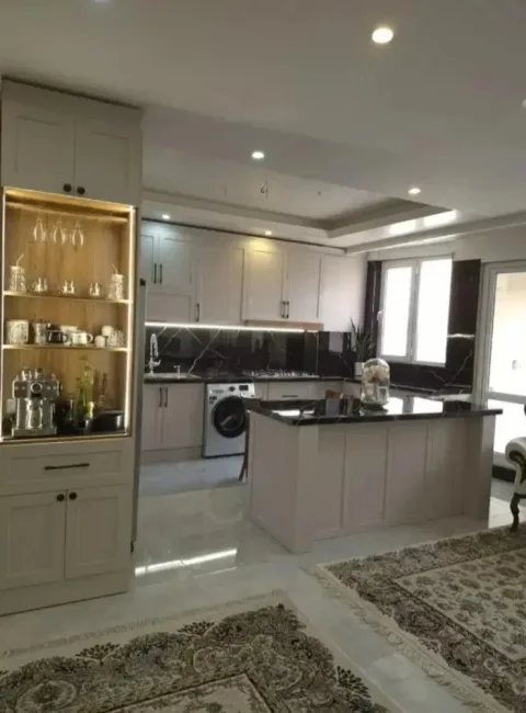 فروش آپارتمان ۱۰۵ متری در رشدیه کد ۷۰۶۱
