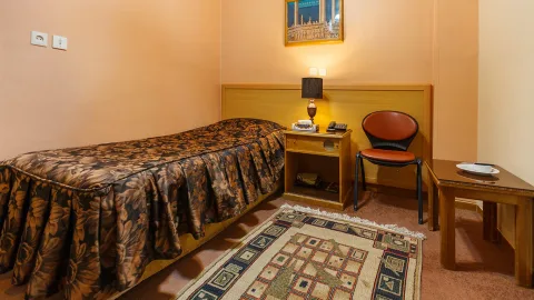 اتاق یک تخته با سرویس کامل